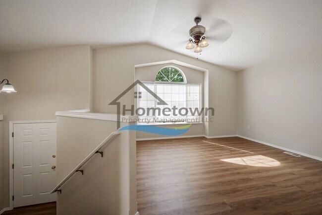 Building Photo - Updated 4 Bedroom Home in Fieldstone!