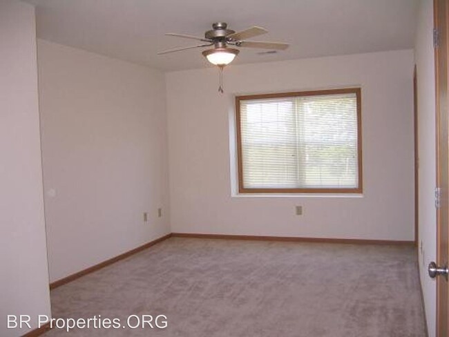 Building Photo - 3 br, 2.5 bath Apartment - 6315 - 52nd Street