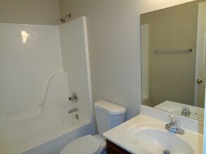 Building Photo - 1578 Laurel Ledge Dr