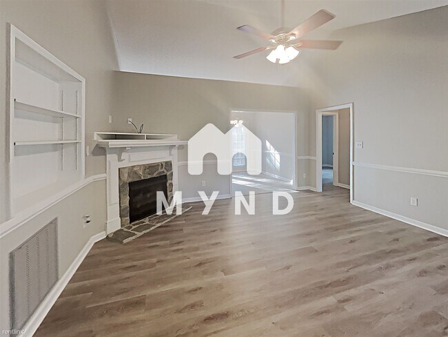 Building Photo - 3 br, 2 bath House - 165 S Ridge Dr