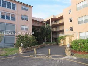 Primary Photo - 2861 Somerset Dr