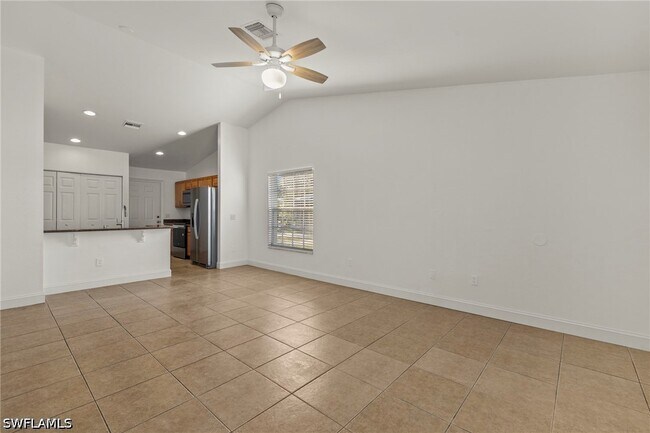 Building Photo - 6254 Vista Garden Way