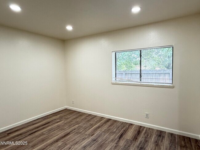 Foto del edificio - 506 E Taylor St