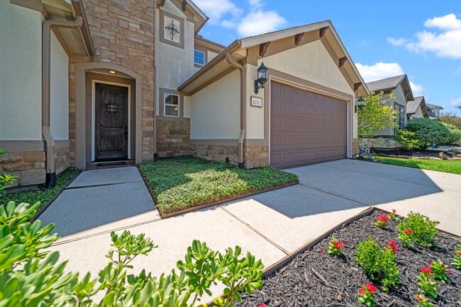 Building Photo - 123 Bella Sole