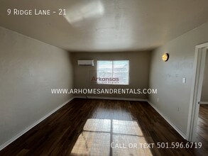 Building Photo - 9 Ridge Ln