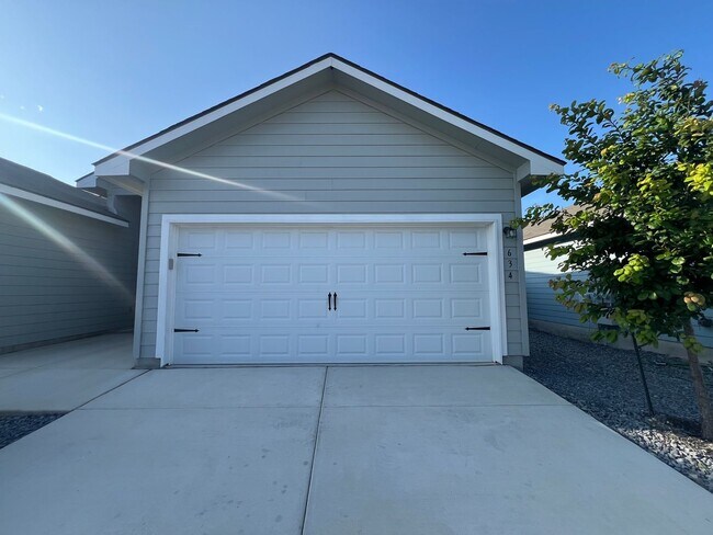 Foto del edificio - 632-634 Grayson Ln