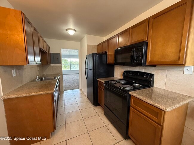 Building Photo - 1440 Parkway Dr