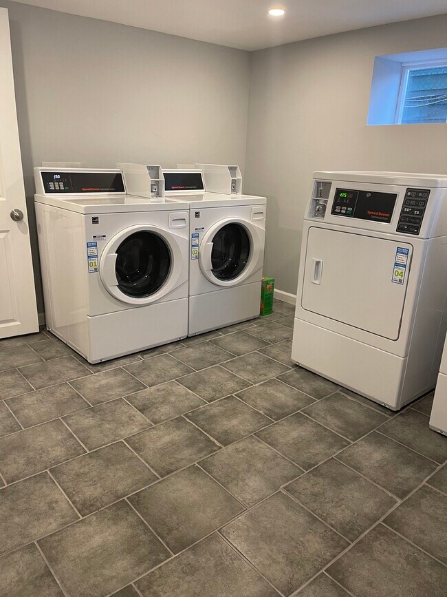 On site laundry room - 566 S Clinton St