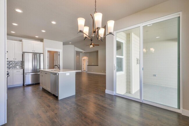 Foto del edificio - Beautiful 3 Bedroom, 2 Bath Ranch in Berthoud!