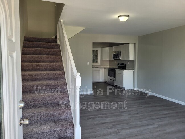 Foto del edificio - 200 Lewis St