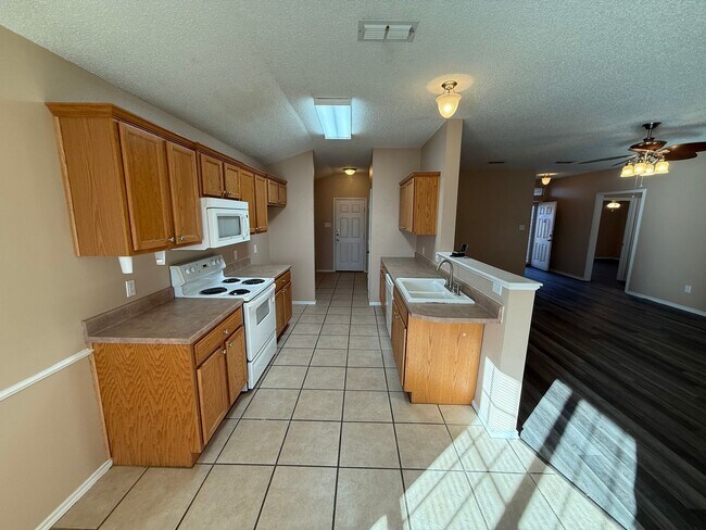 Foto del edificio - 6519 88th St