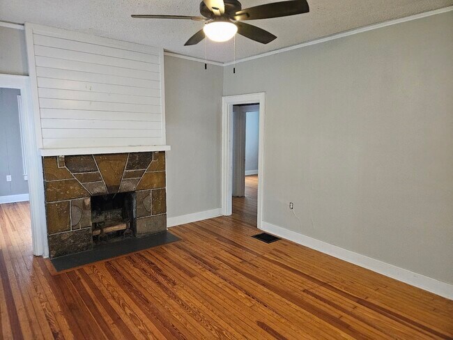 Foto del edificio - 43 Nawaka Ave