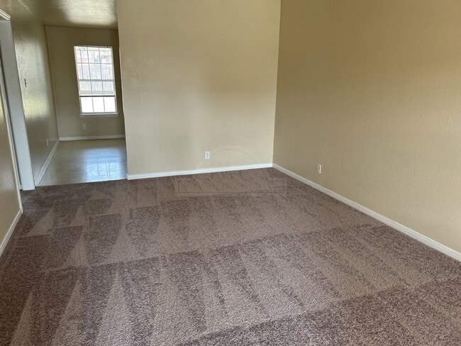 Building Photo - 1805 Windward Dr