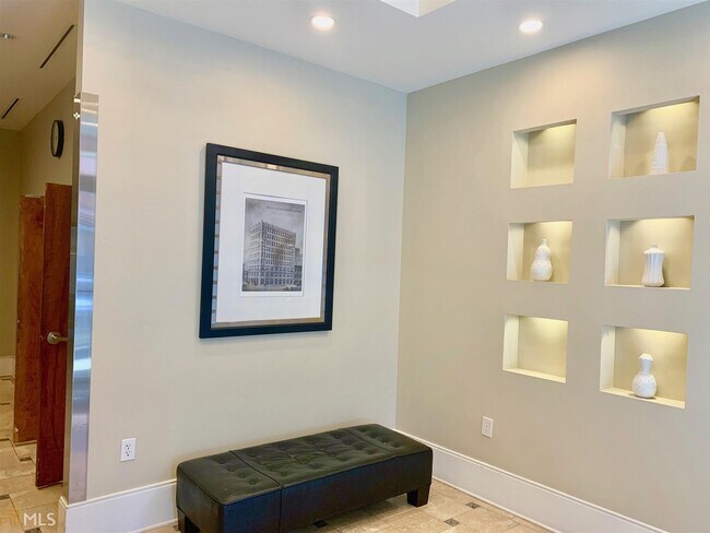 Foto del edificio - 90 Fairlie St NW