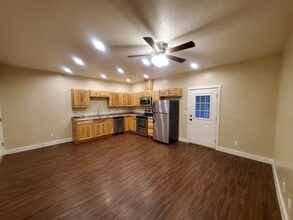 Building Photo - 410 S 100 E