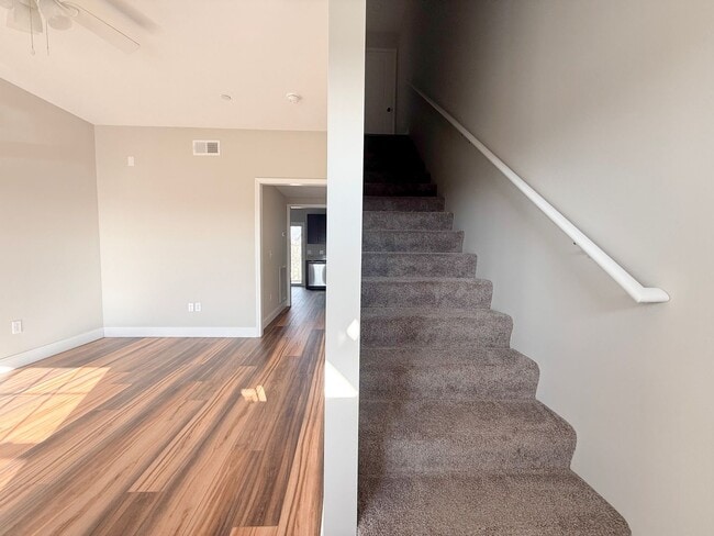 Building Photo - 5202 Oak Pt Ct