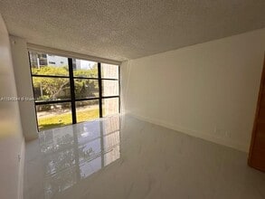 Building Photo - 17021 N Bay Rd