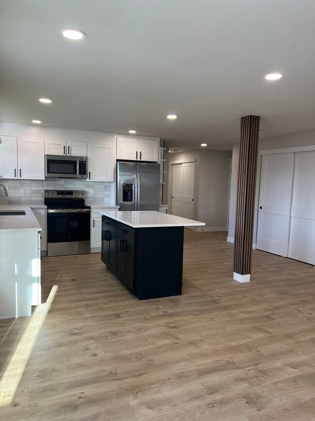 Building Photo - 12003-12013 13th St NE