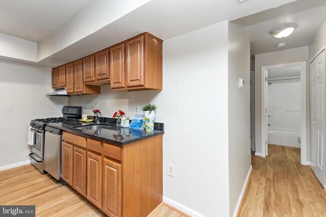 Foto del edificio - 5009 D St SE