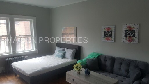 Building Photo - 49 Troup St