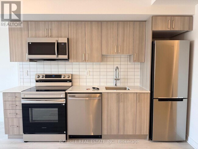 Photo du bâtiment - 1010 Sandy Beach Rd