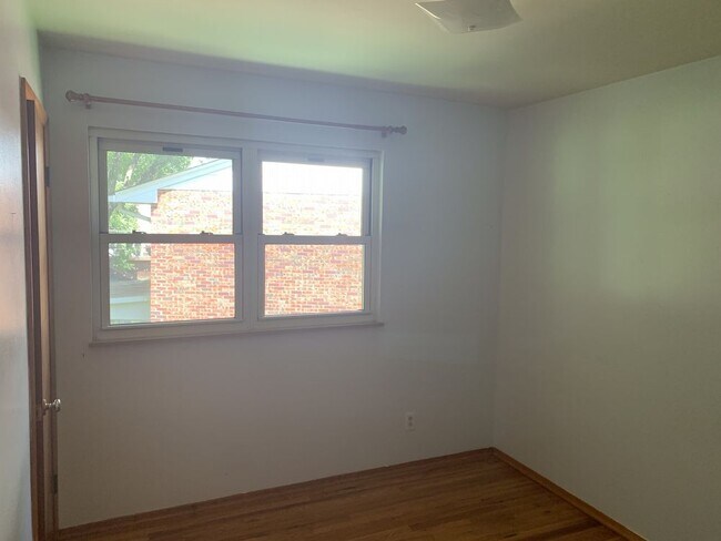 Foto del edificio - 8327 Lonkar