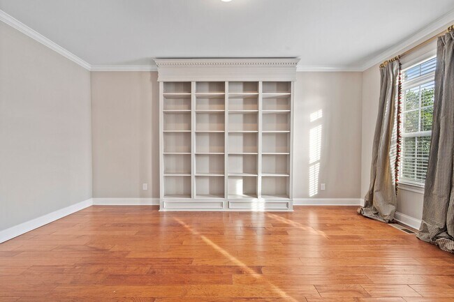 Foto del edificio - 4BR Home with Over 3,200 Sq Ft in Desirable Mount Juliet Community