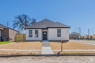 Building Photo - 2900 Avenue C