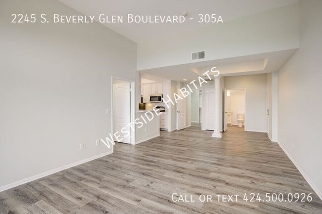 Building Photo - 2245 S Beverly Glen Blvd