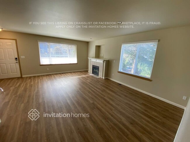 Building Photo - 17902 Panorama Blvd E