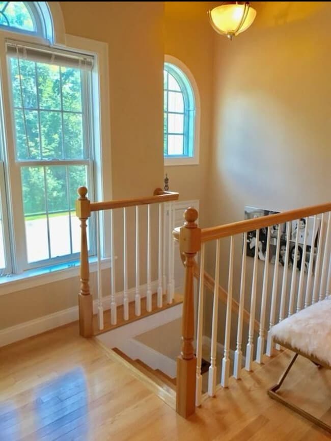 Stairs to the foyer - 10 Brookside Ln