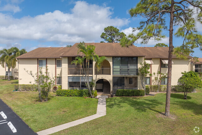Building Photo - Pine Ridge South IV Condos