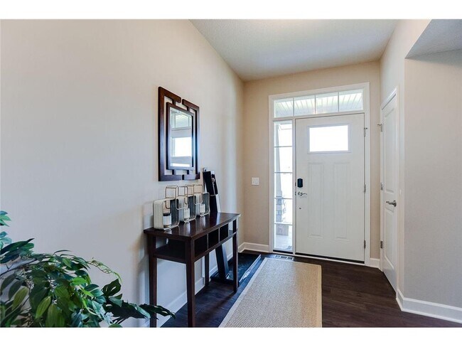 Building Photo - 14520 River Hills Pkwy
