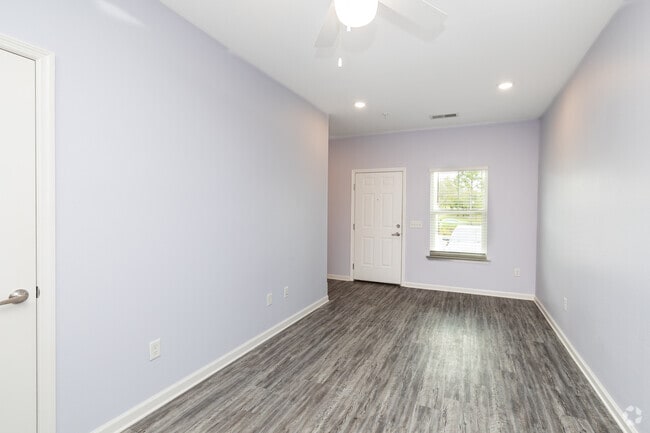 2BR, 3BA _ 1,063SF Living - Aviles