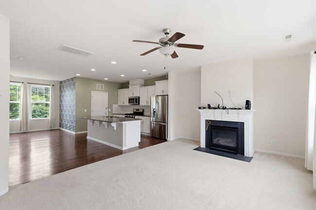 Foto del edificio - 1502 Sharon Rd W