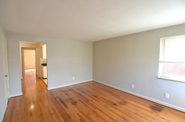 Building Photo - 3931 E Gatewood Ln