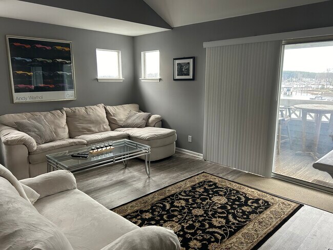 Foto del edificio - Shelter Cove