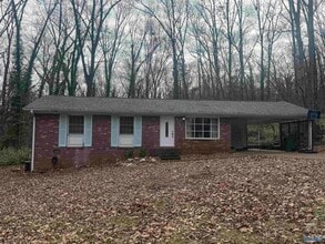 Building Photo - 9527 Hemlock Dr SE