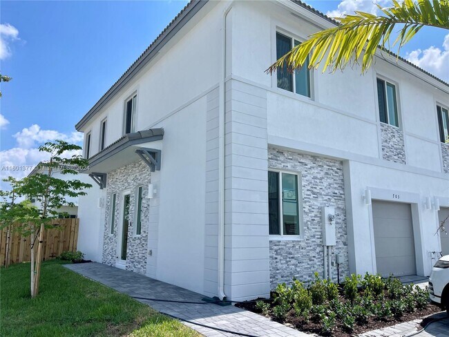 Foto del edificio - 703 SE 14th St