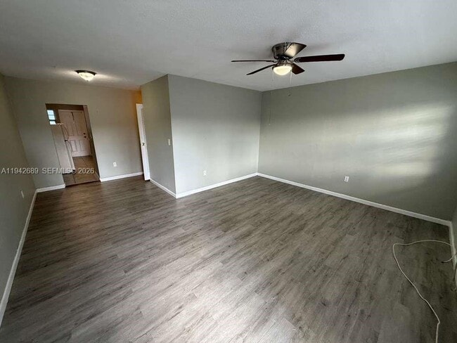 Foto del edificio - 1451 NE 170th St