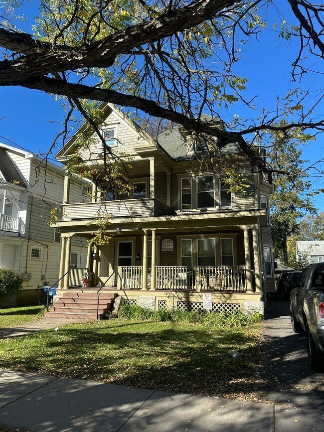 Photo - 725 Euclid Ave Apartment