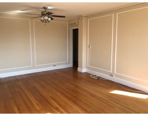 Foto del edificio - 1454 Beacon St