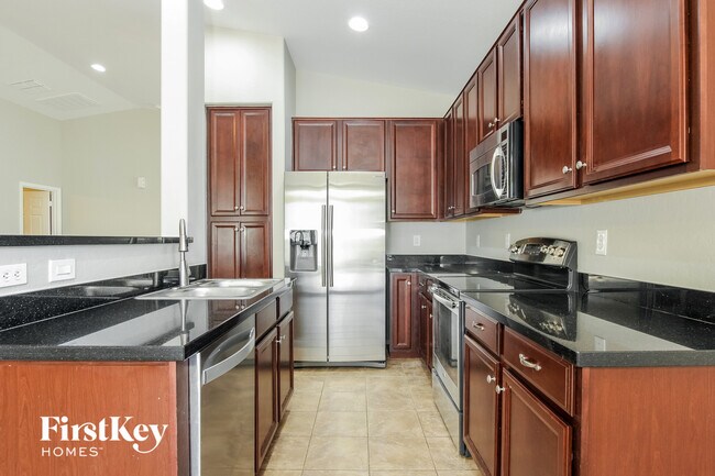 Foto del edificio - 15247 W Edgemont Ave