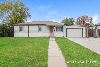Building Photo - 1710 Hoffman Way