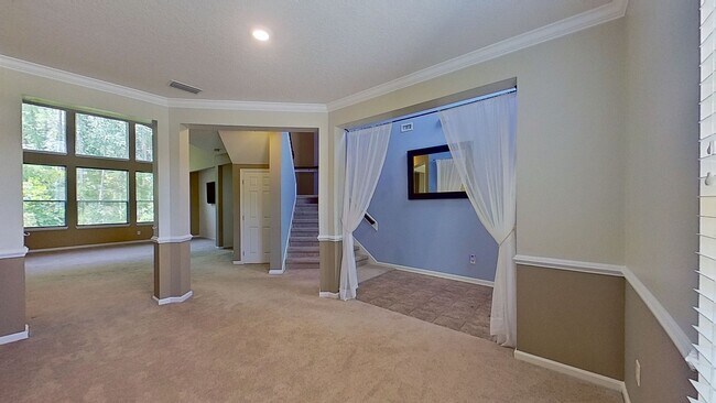 Foto del edificio - Stunning 4Bedroom Home in Oakbrook!