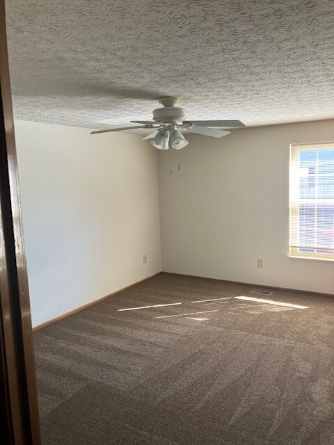 Front Bedroom - 5365 Shiloh Dr
