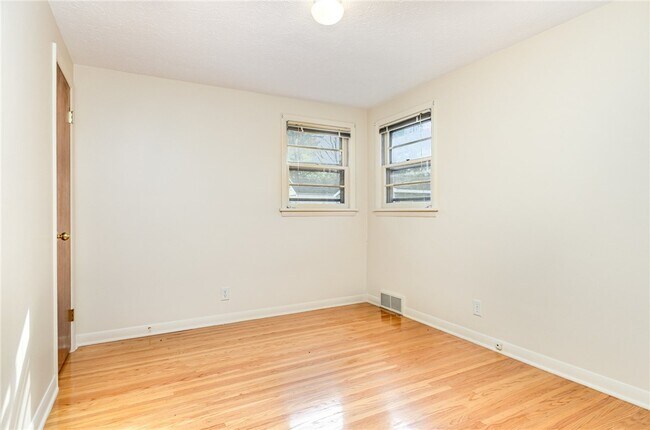 Foto del edificio - 16 Summit St