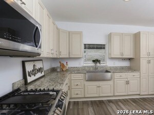 Foto del edificio - 508 E Thompson Pl