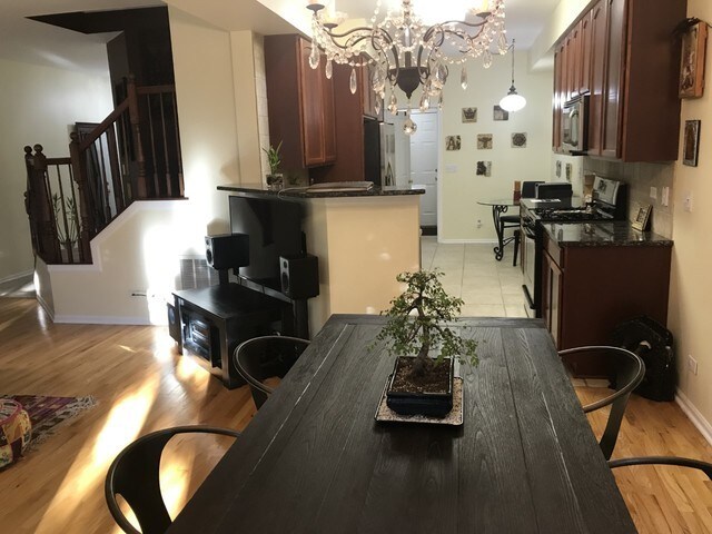 Foto del edificio - 502 Tamarack Dr