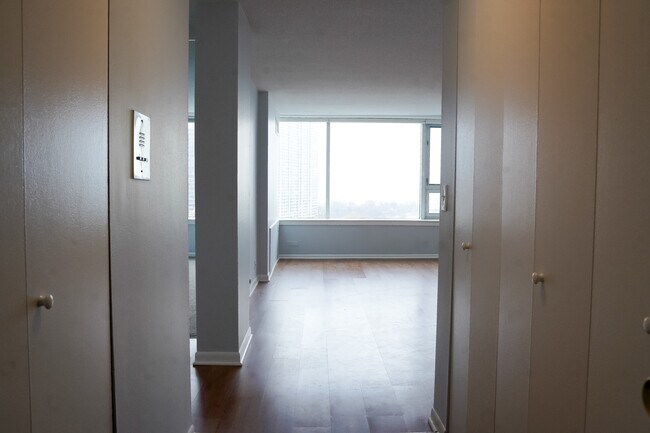 Foto del edificio - 2728 N Hampden Ct